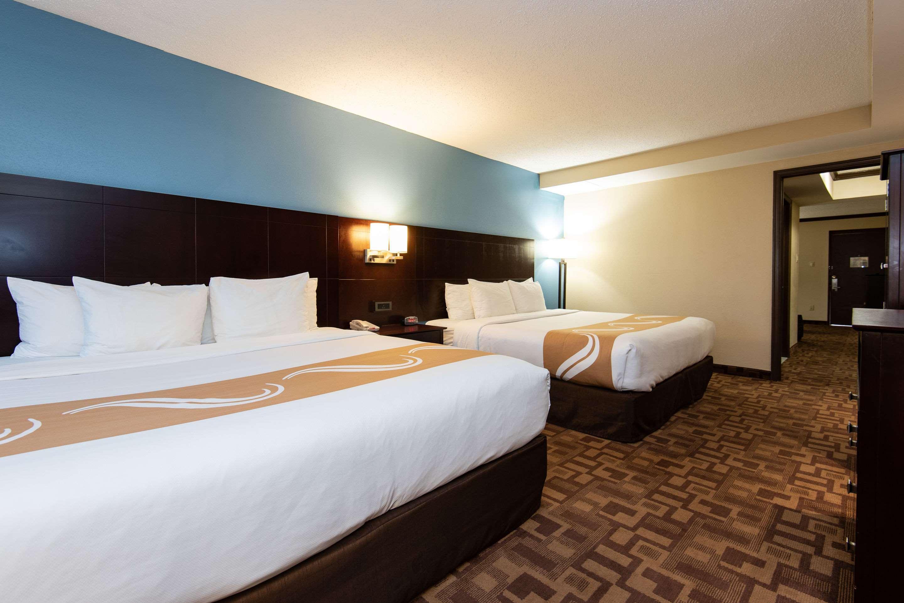 Quality Inn & Suites Quakertown-Allentown Экстерьер фото
