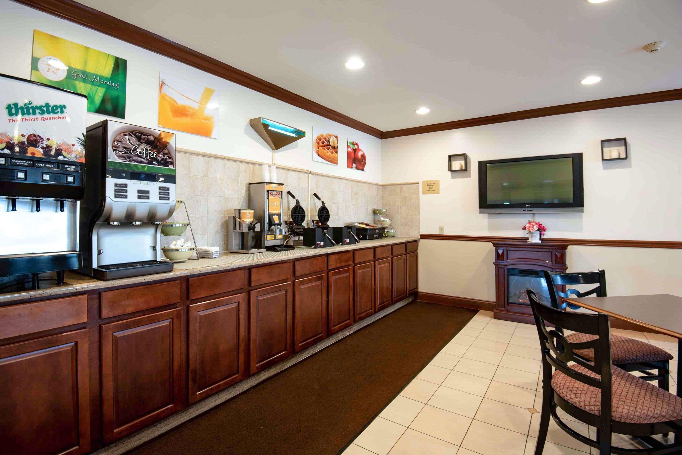 Quality Inn & Suites Quakertown-Allentown Экстерьер фото