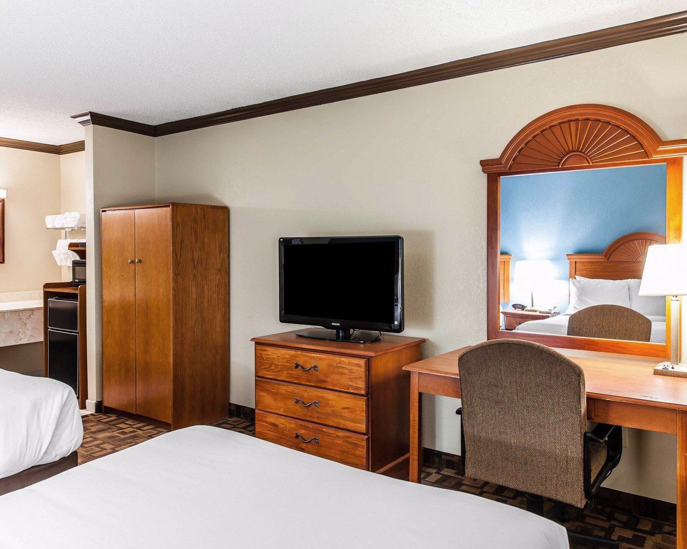 Quality Inn & Suites Quakertown-Allentown Экстерьер фото